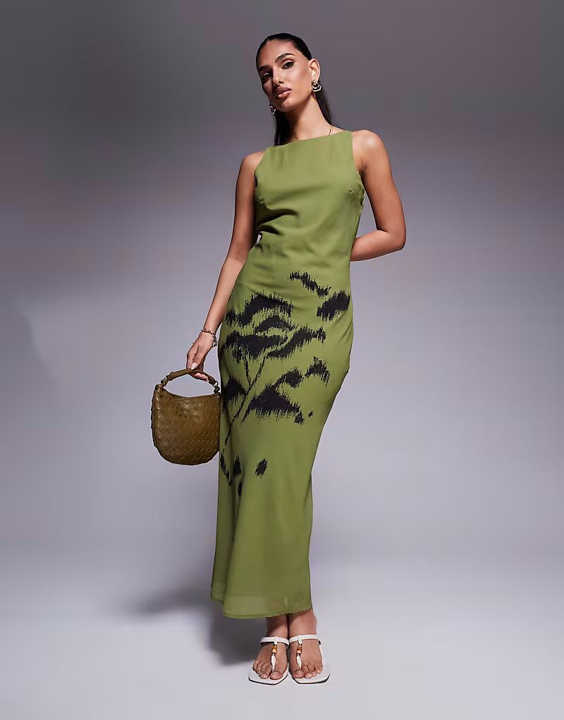 

Длинное платье-комбинация из шифона ASOS DESIGN с цветочным принтом и вырезом-лодочкой