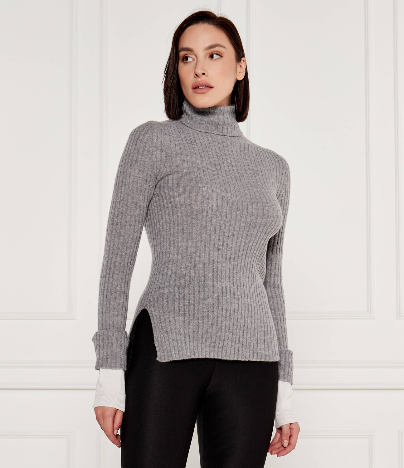 

Свитер из шерсти Pinko KANAANI Regular Fit, серый