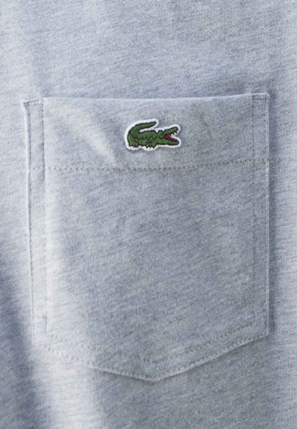 

Базовая футболка Lacoste, светло-серый