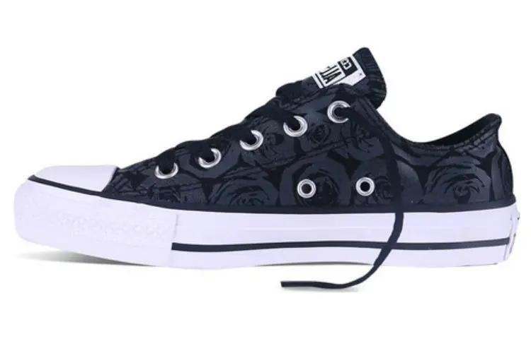 

Chuck Taylor All Star Canvas Shoes Unisex Low-Top Black/White Converse