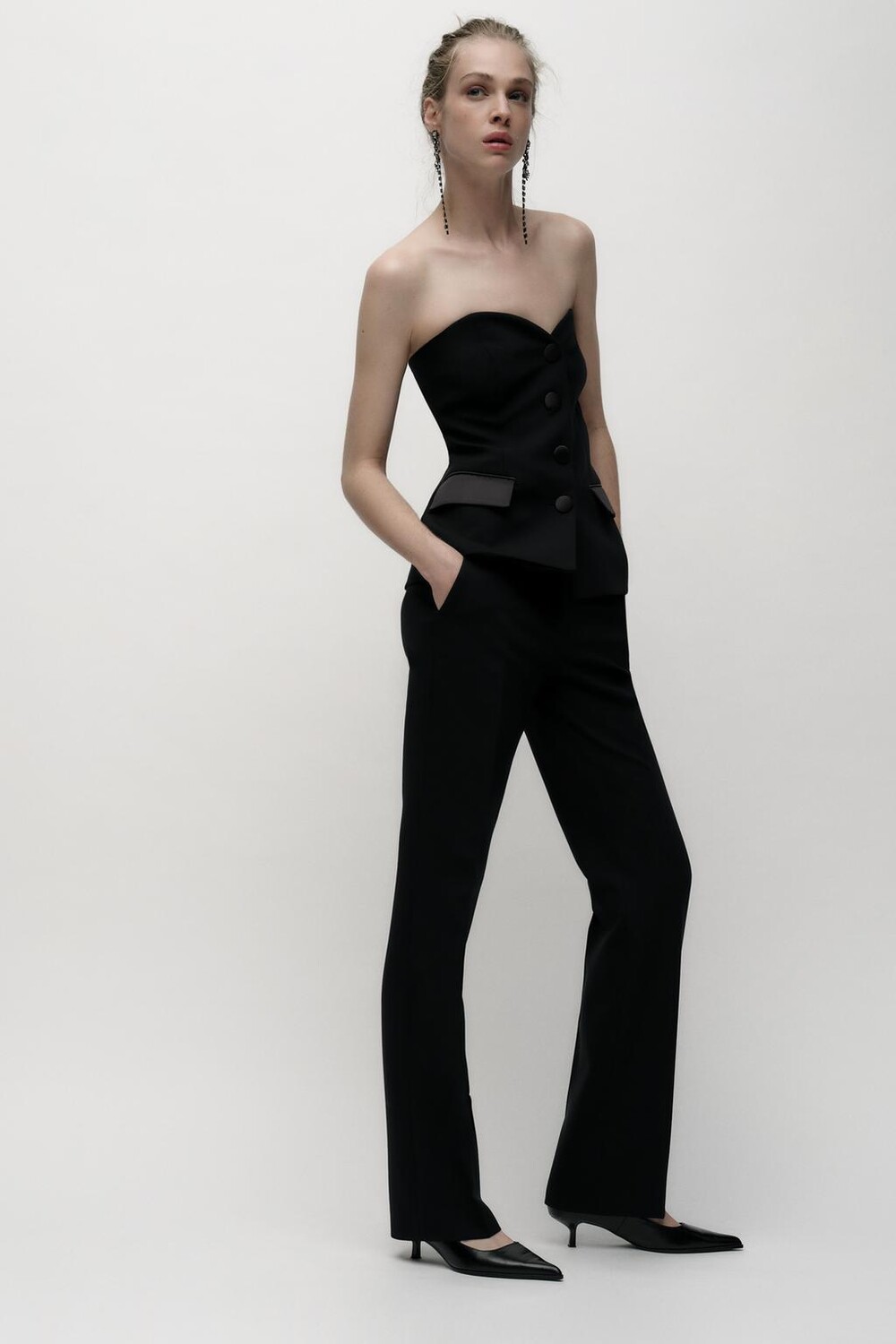 

Брюки-смокинг с контрастным атласным поясом ZARA, черный