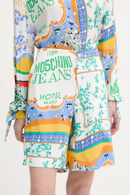 

Шорты Moschino Jeans, белый