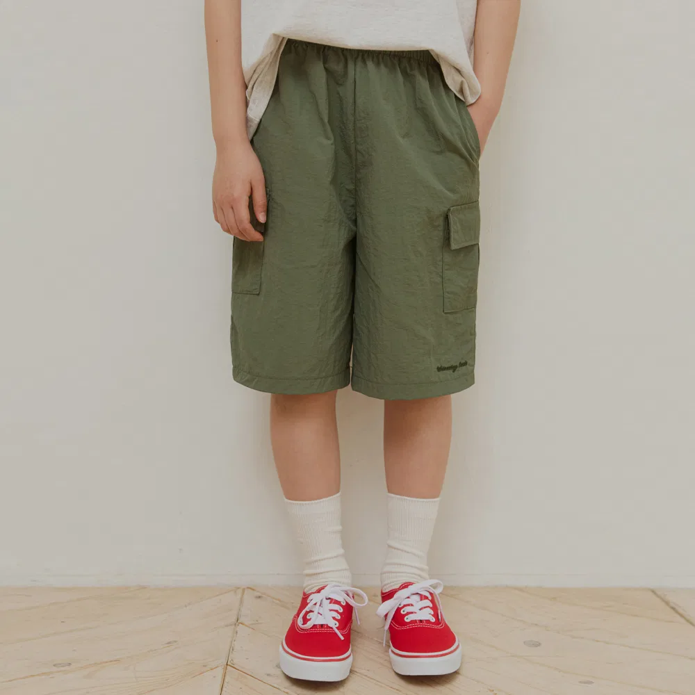 Детские шорты Stone Cargo Pocket Banding цвета хаки от Wednesdayoasis Kids — фото 2