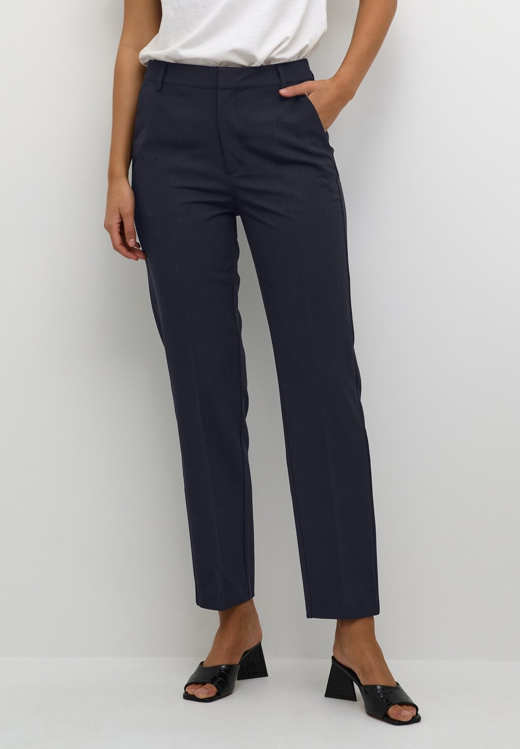 

Брюки Kaffe SAKURA ZIPPER, цвет Black Deep, Черный, Брюки Kaffe SAKURA ZIPPER, цвет Black Deep