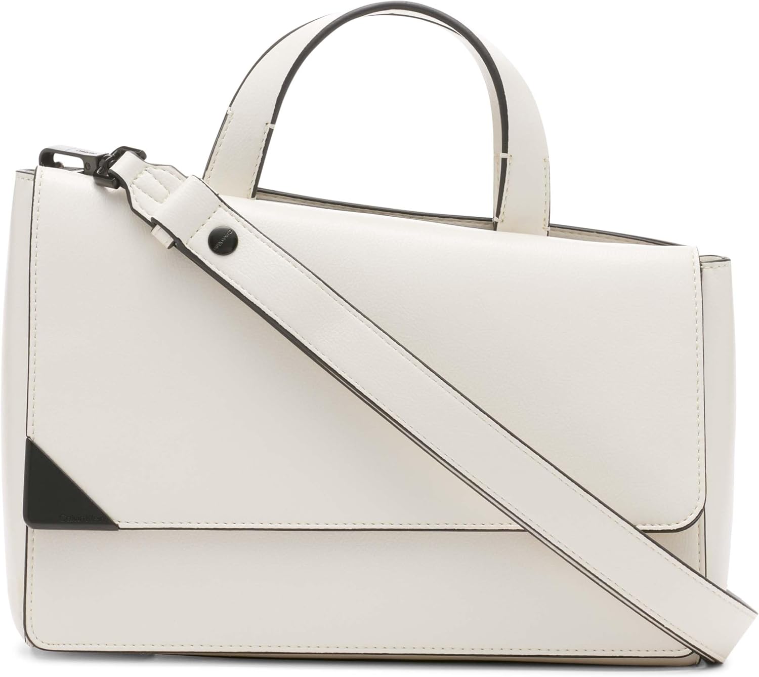 

Сумка-портфель Calvin Klein Basalt с клапаном и ручкой сверху, Cherub White/Black, Черный, Сумка-портфель Calvin Klein Basalt с клапаном и ручкой сверху, Cherub White/Black