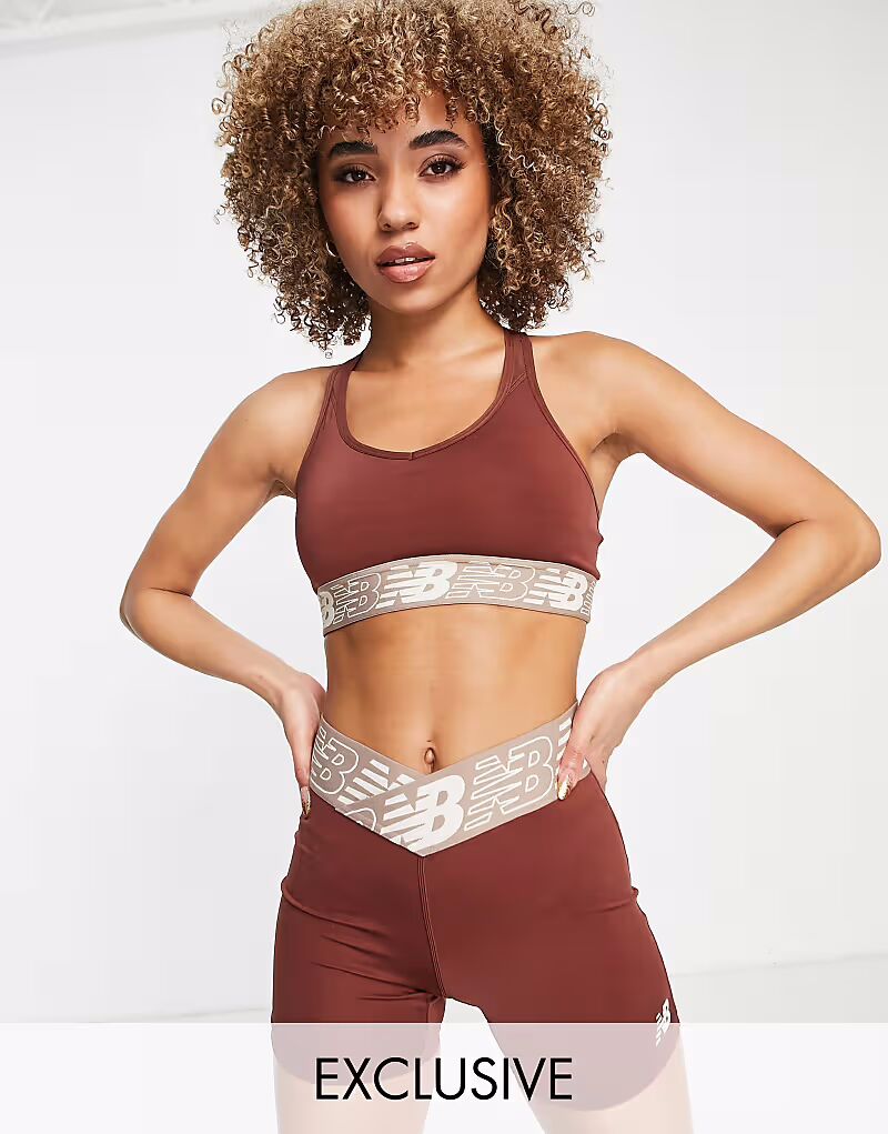 

Спортивный бюстгальтер Running Pace 3.0 средней поддержки цвета «корица» New Balance