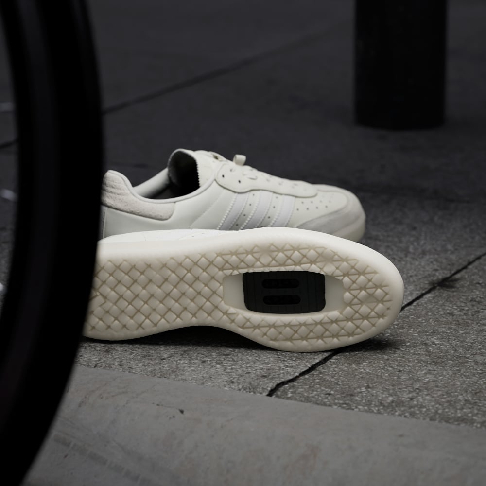 Кроссовки Adidas Velosamba Leather Shoes, цвет Off White/Cloud White/Off White — фото 3