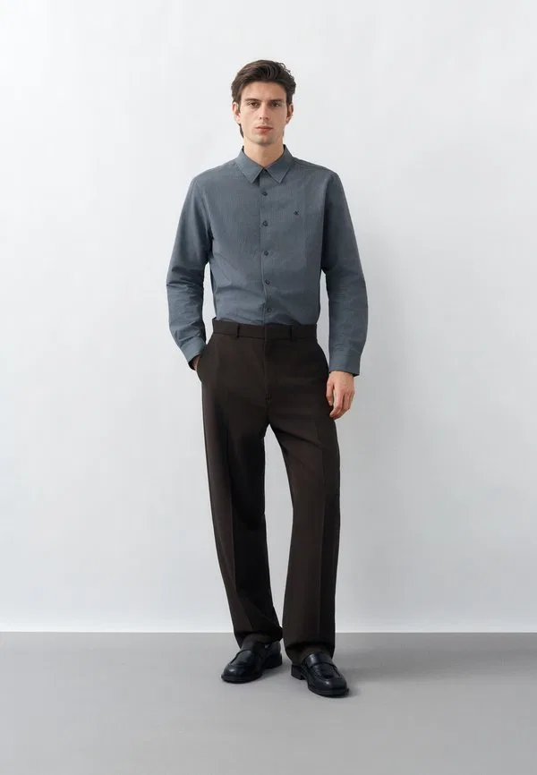 Простая рубашка из полосатой ткани сирсакер Calvin Klein, Dark Blue — фото 2