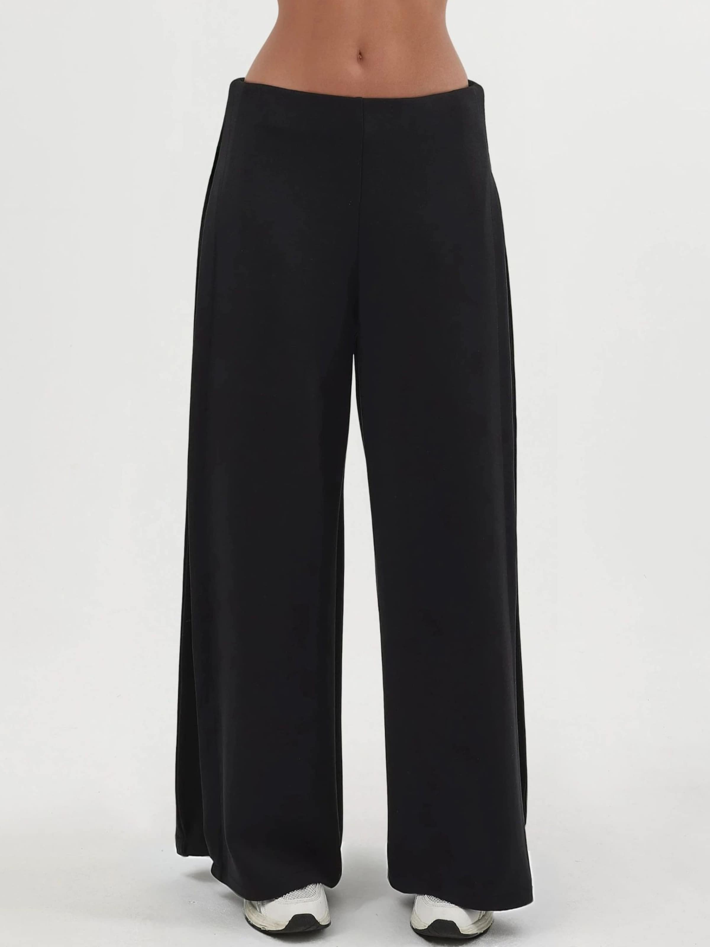 

Busem Широкие брюки в черном цвете