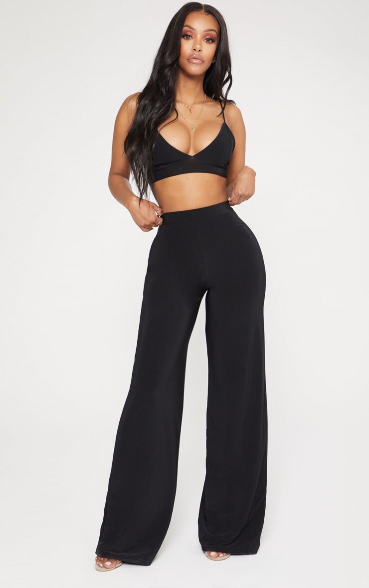 

PrettyLittleThing Черные облегающие широкие брюки с высокой талией, Черный, PrettyLittleThing Черные облегающие широкие брюки с высокой талией