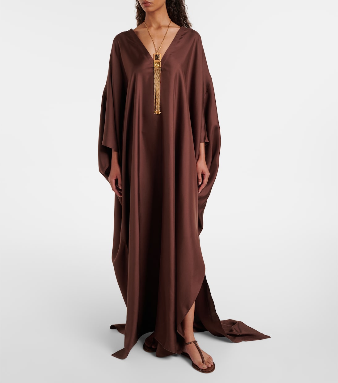 Дизайнерские атласные сандалии-танга Diana с украшениями Rene Caovilla, Brown Satin/Smoked Topaz Str — фото 3