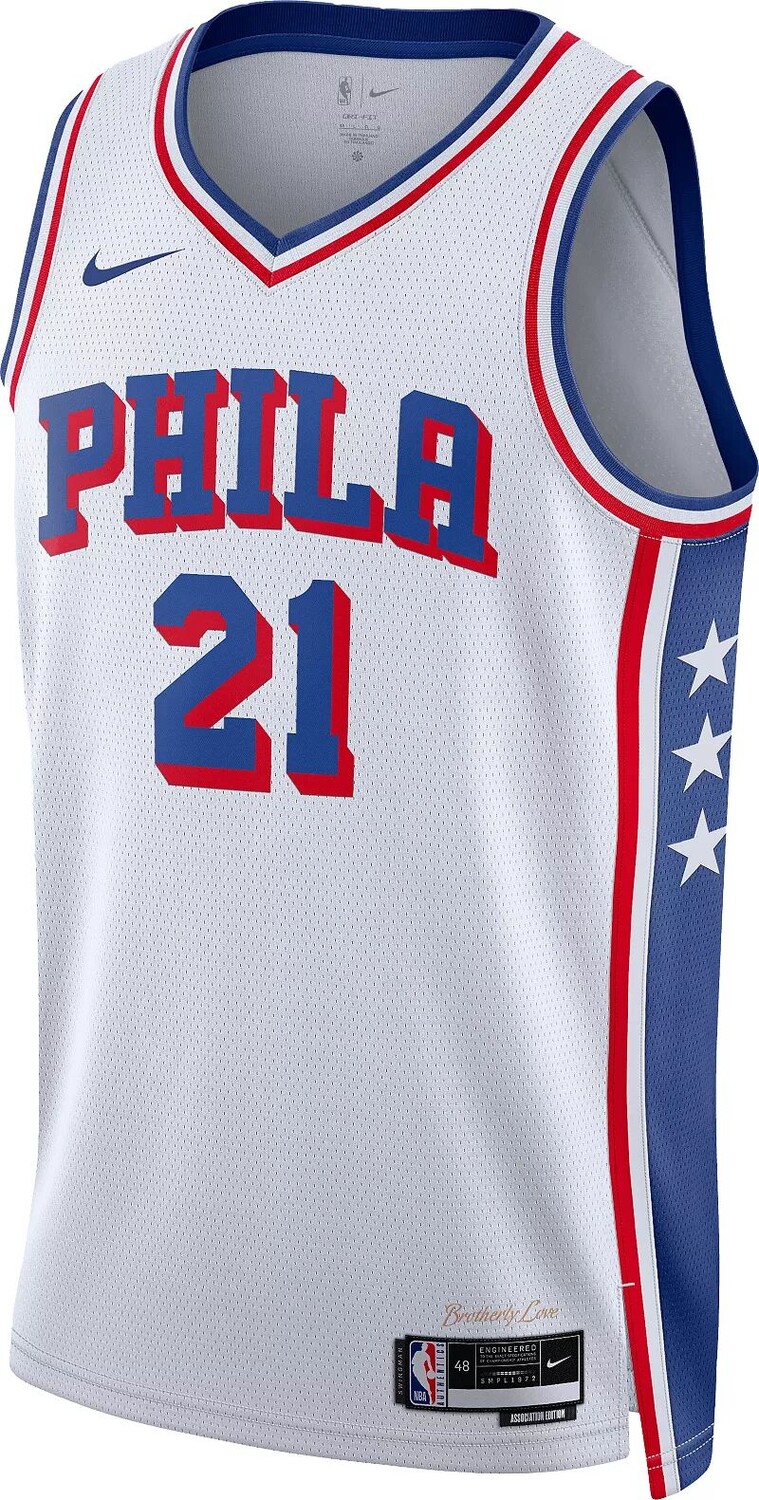 Мужская майка Nike Philadelphia 76ers Джоэл Эмбиид № 21 Association Swingman — фото 3