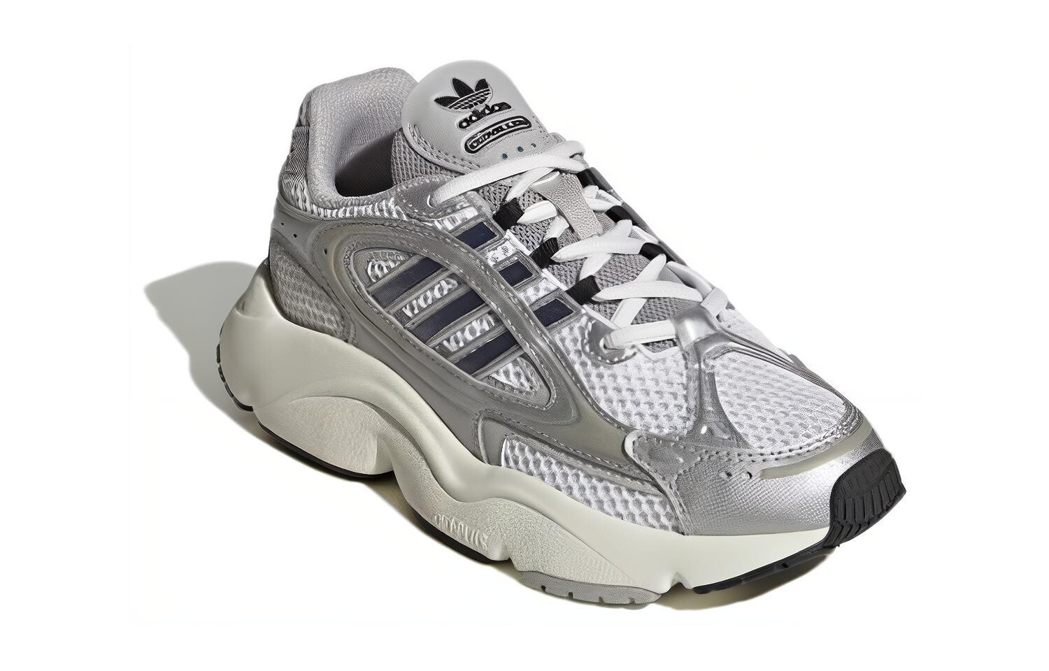 Кроссовки Adidas originals Ozmillen Kids Lifestyle, серебряный — фото 2