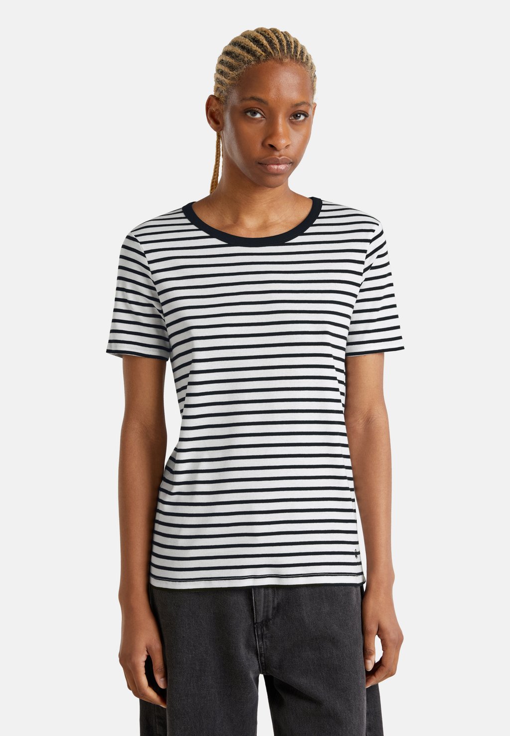 

Футболка с принтом CREW NECK STRIPED United Colors of Benetton, белый