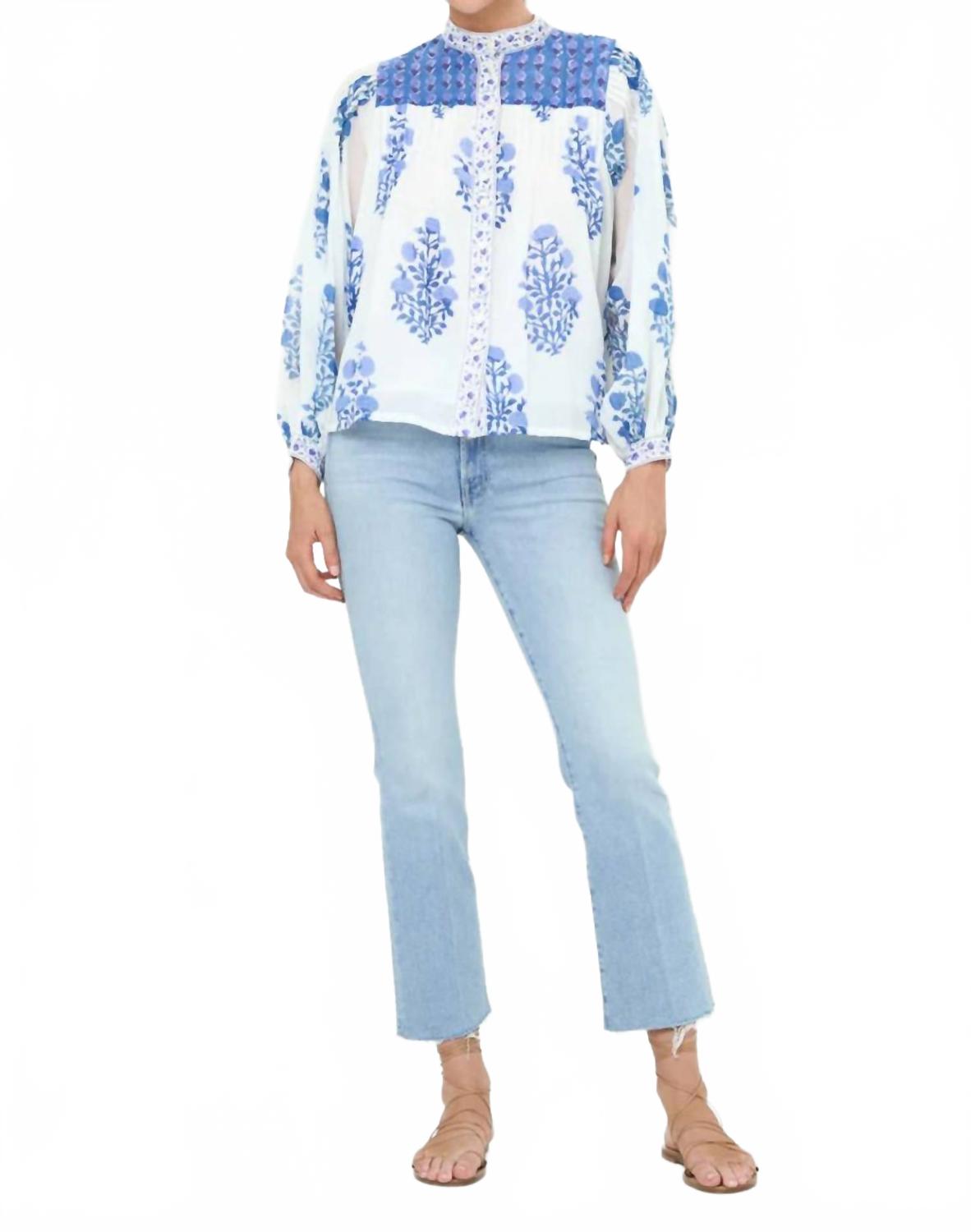 

Мандариновая блузка со строчкой в цвете шалфея Oliphant, синий