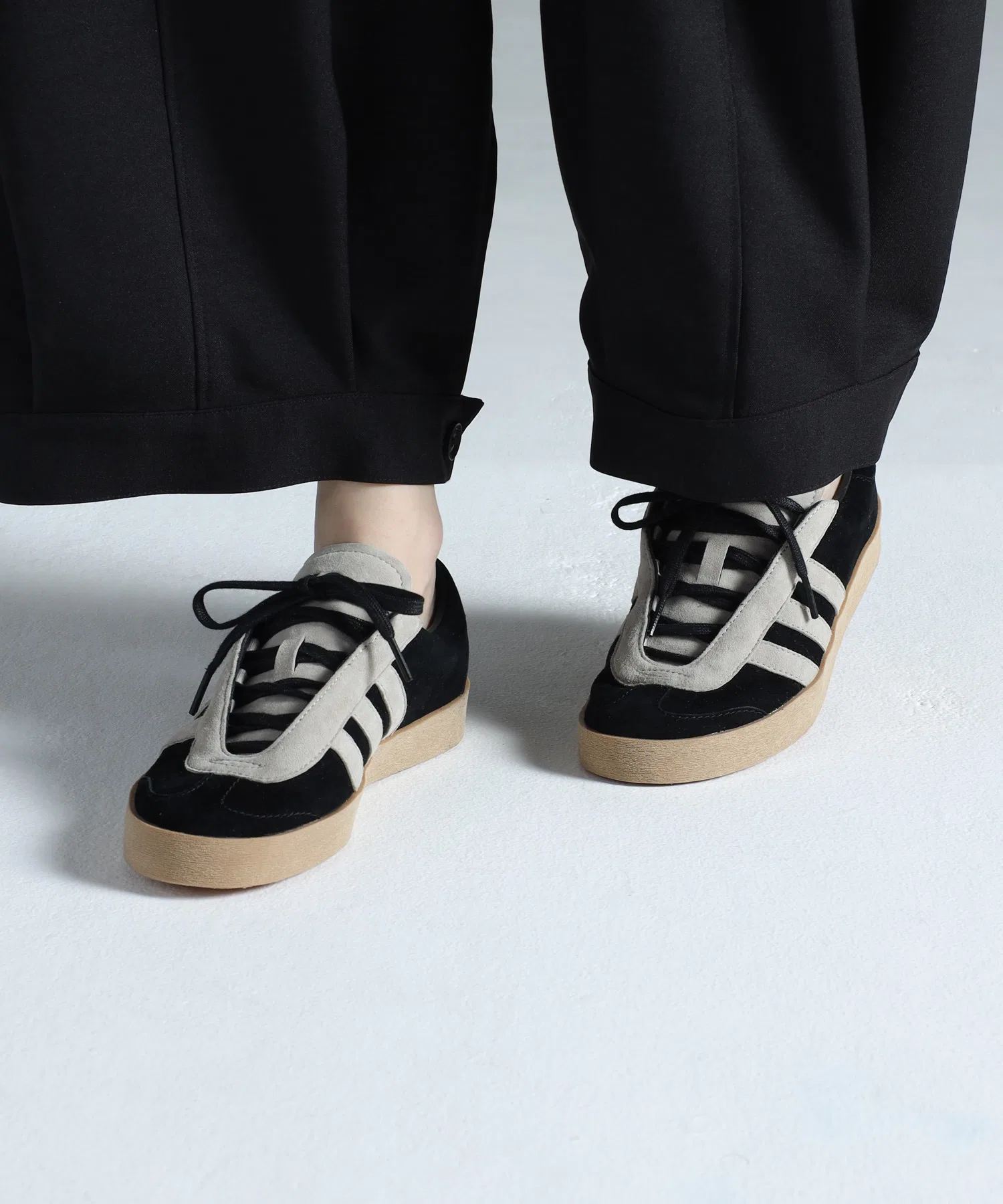 Унисекс кроссовки из козьей замши Y-3 GAZELLE чёрные — фото 3
