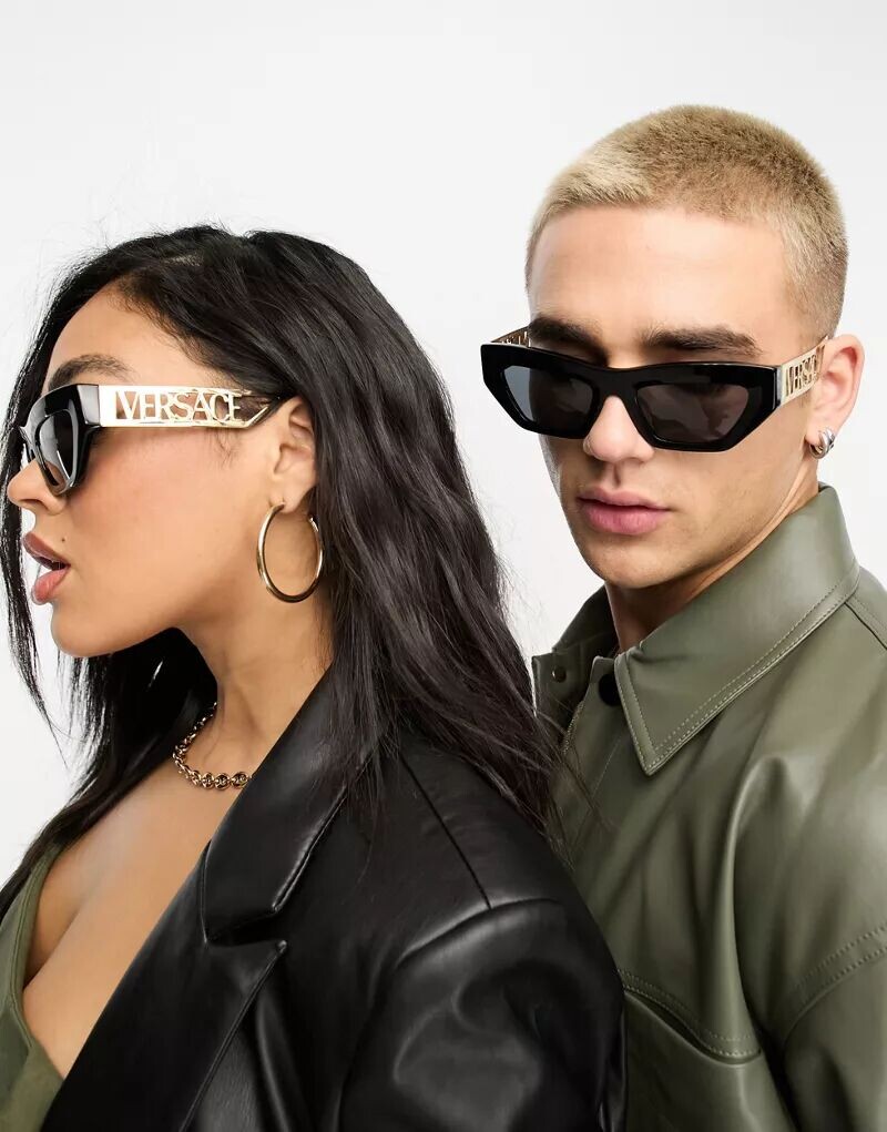 

Черные прямоугольные солнцезащитные очки Versace с золотой отделкой