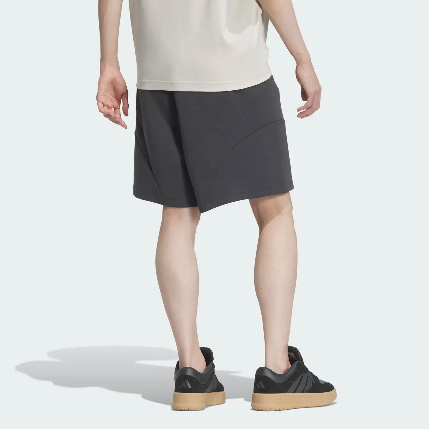 Повседневные шорты мужские Carbon Black Adidas — фото 3