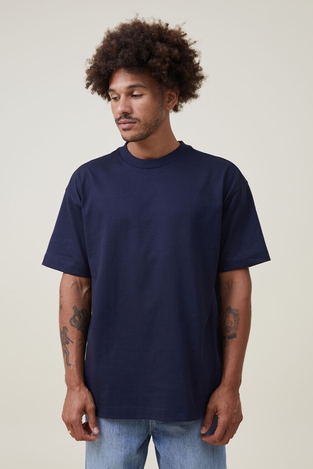 

Простая футболка Box Fit Cotton On