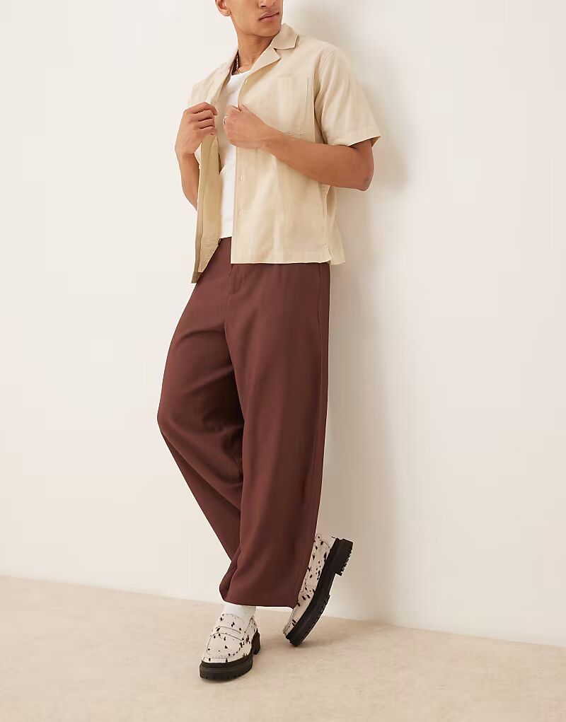 

Брюки ASOS DESIGN зауженного кроя коричневого цвета