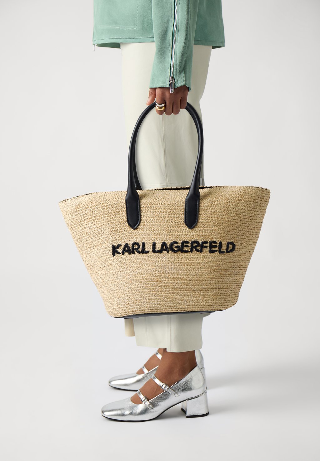 

Сумка-тоут ESSENTIAL LARGE BEACH BAG KARL LAGERFELD, бежевый