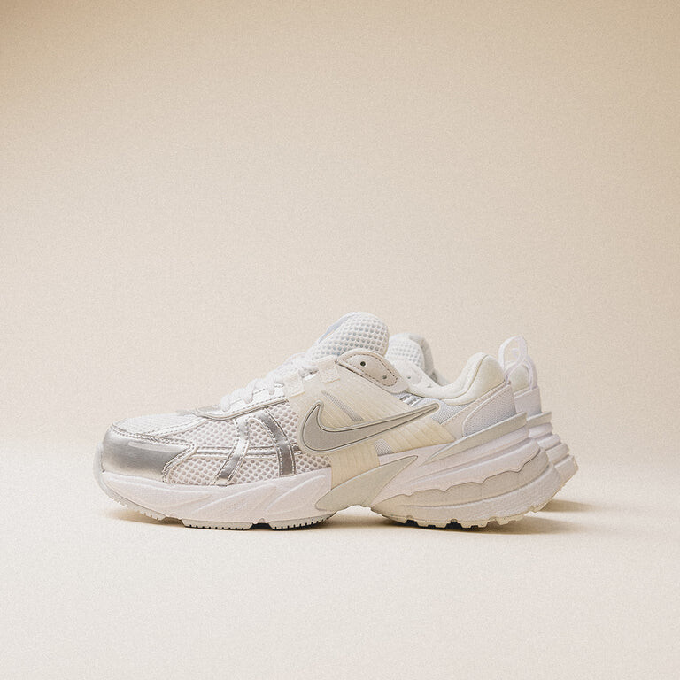 

Кроссовки Wmns V2K Run Nike, белый