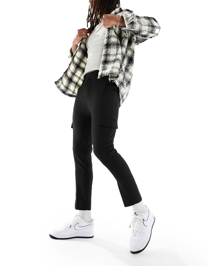 

Черные элегантные зауженные брюки с карманами-карго ASOS DESIGN