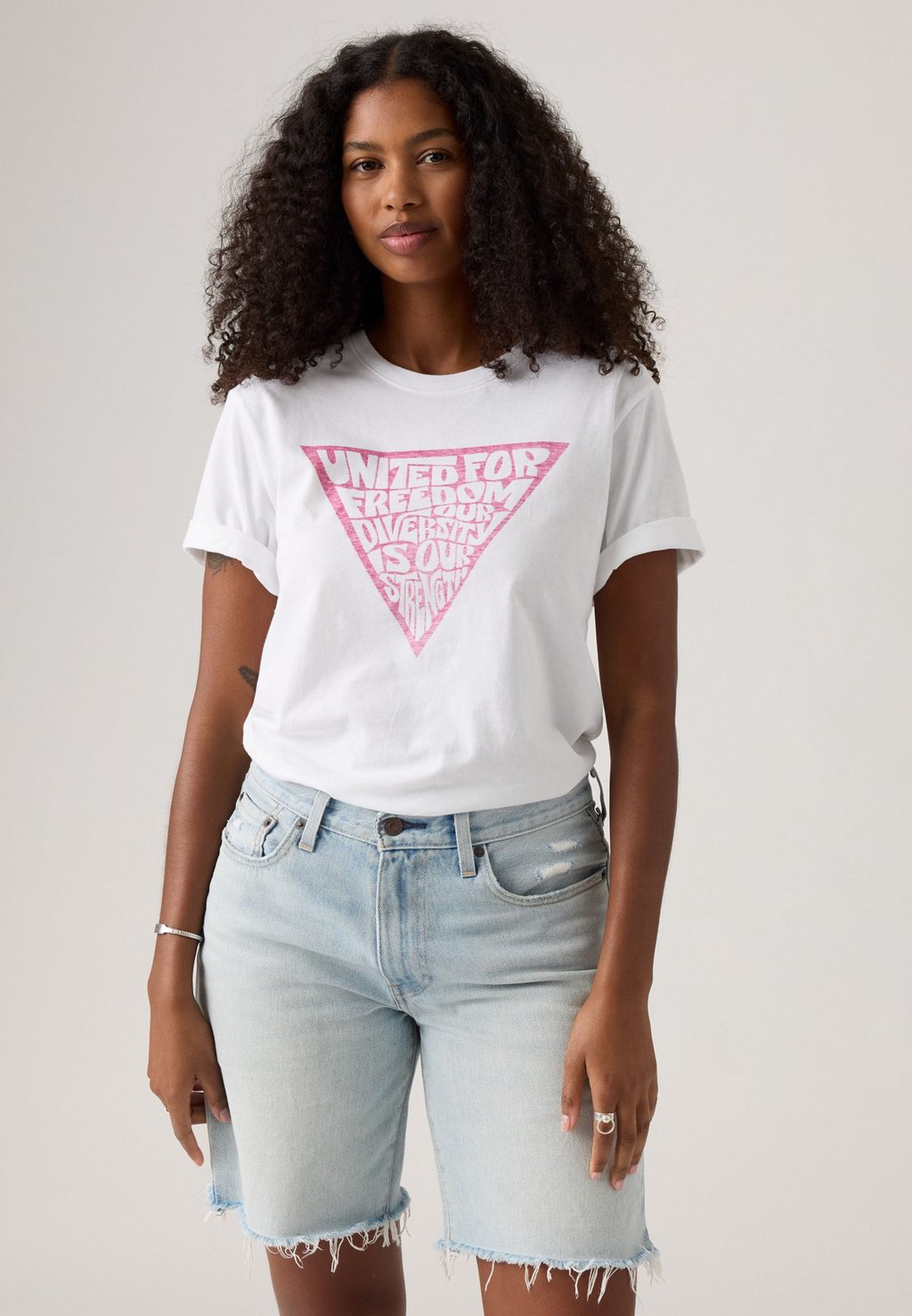 Футболка с принтом COMMUNITY TEE UNISEX Levi's, белый — фото 2