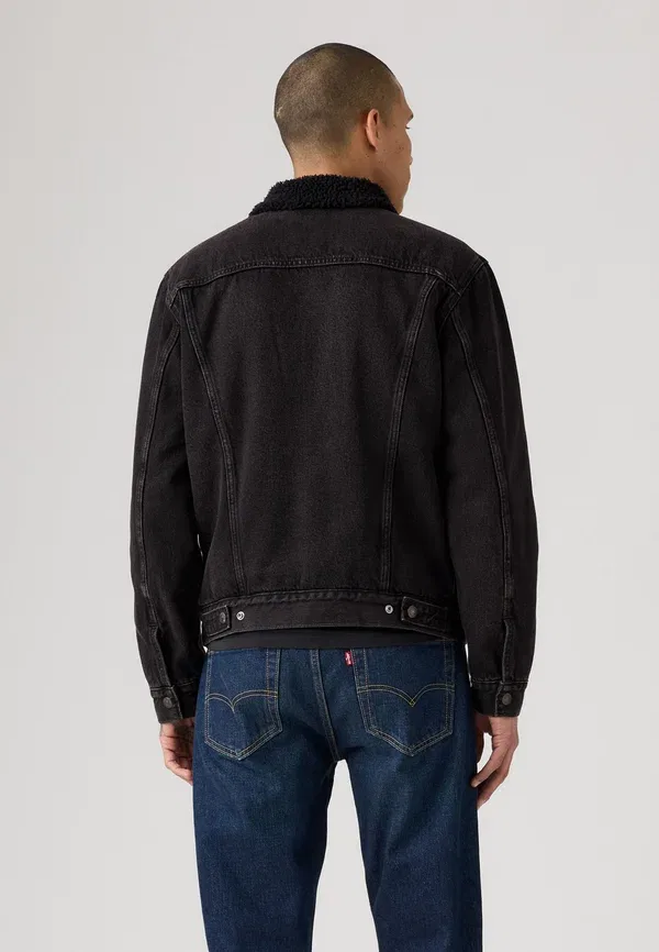 Куртка джинсовая Trucker Levi's, built to last sherpa trk, цвет шерпа — фото 3