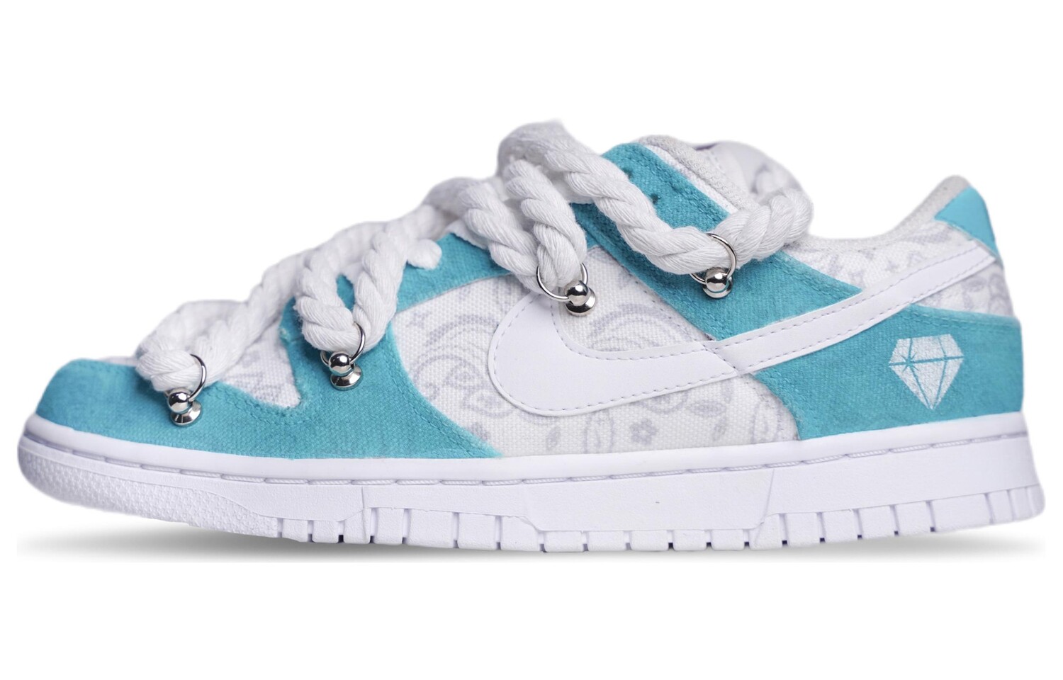 

Женские кроссовки для скейтбординга Nike Dunk SB Low