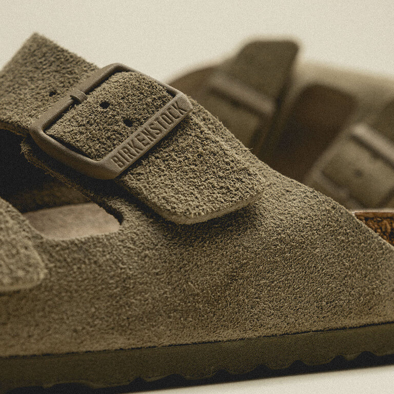 Сандалии Birkenstock Arizona Soft Footbed Suede Leather, хаки — фото 3