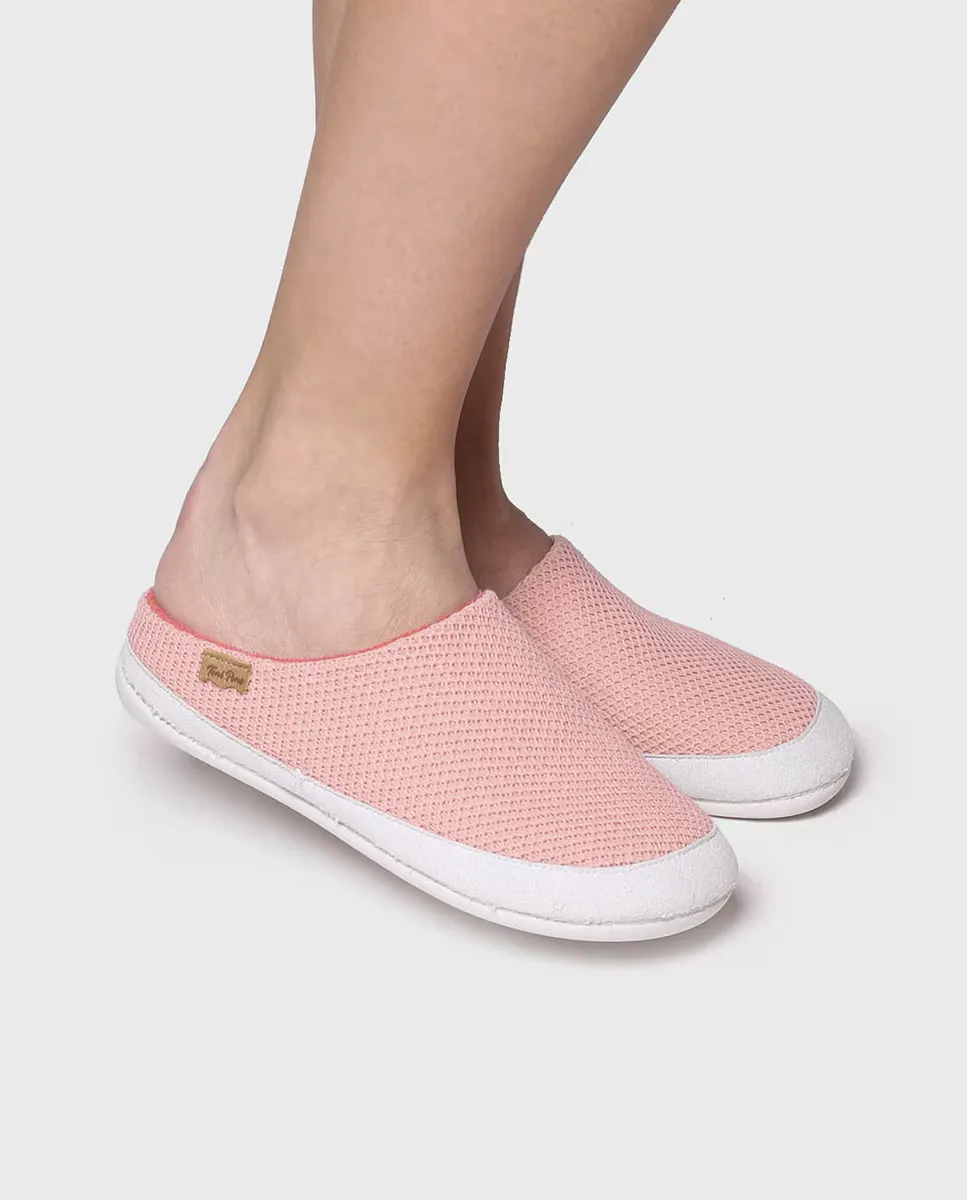 Женские тапочки из дышащей ткани однотонных тонов Toni Pons, розовый — фото 2