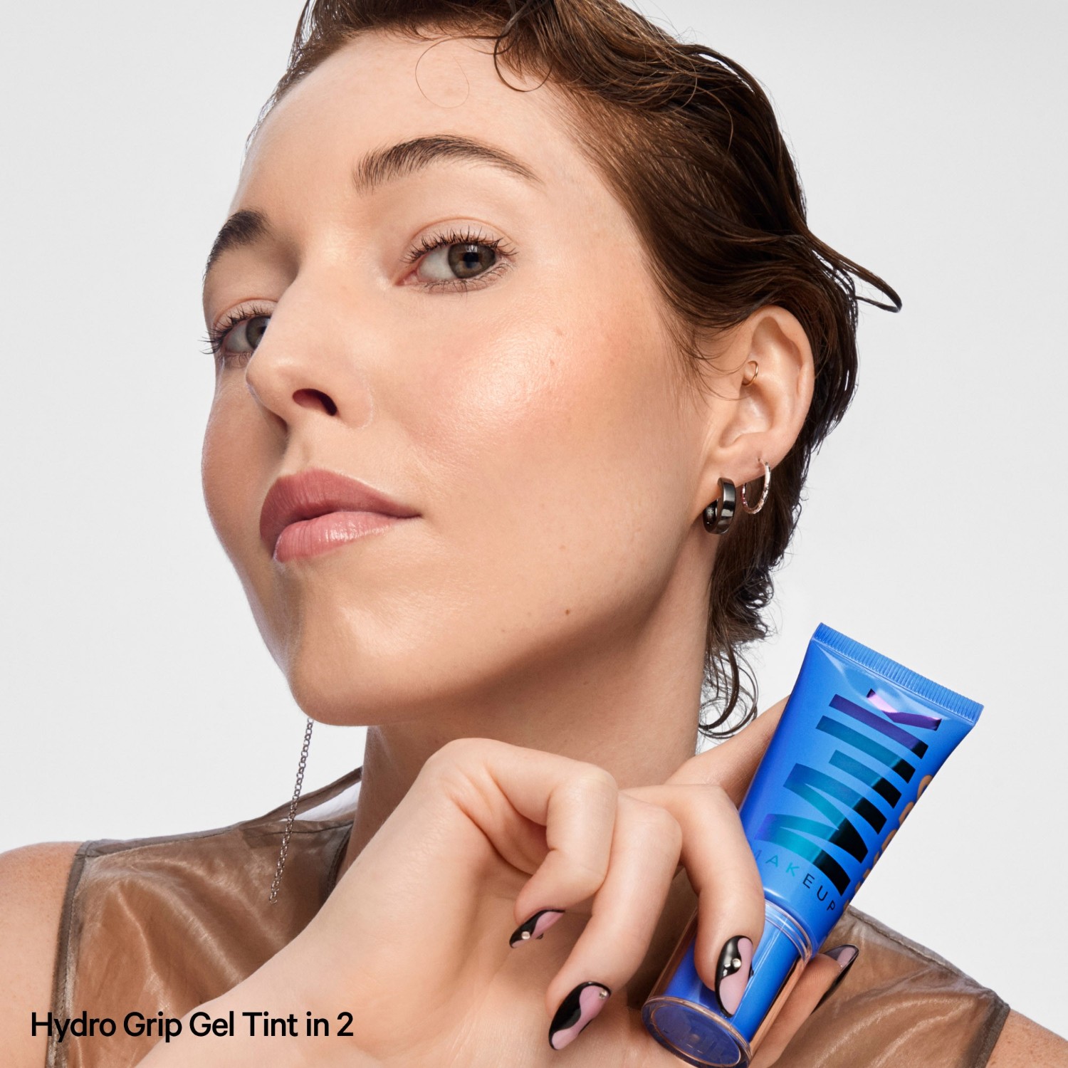 Тональный крем для лица hydro grip gel tint Milk Make Up, shade 2, объем 35 мл — фото 3