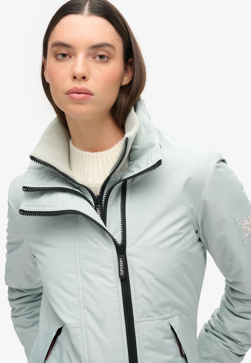 

Зимняя куртка Superdry, светло-серый