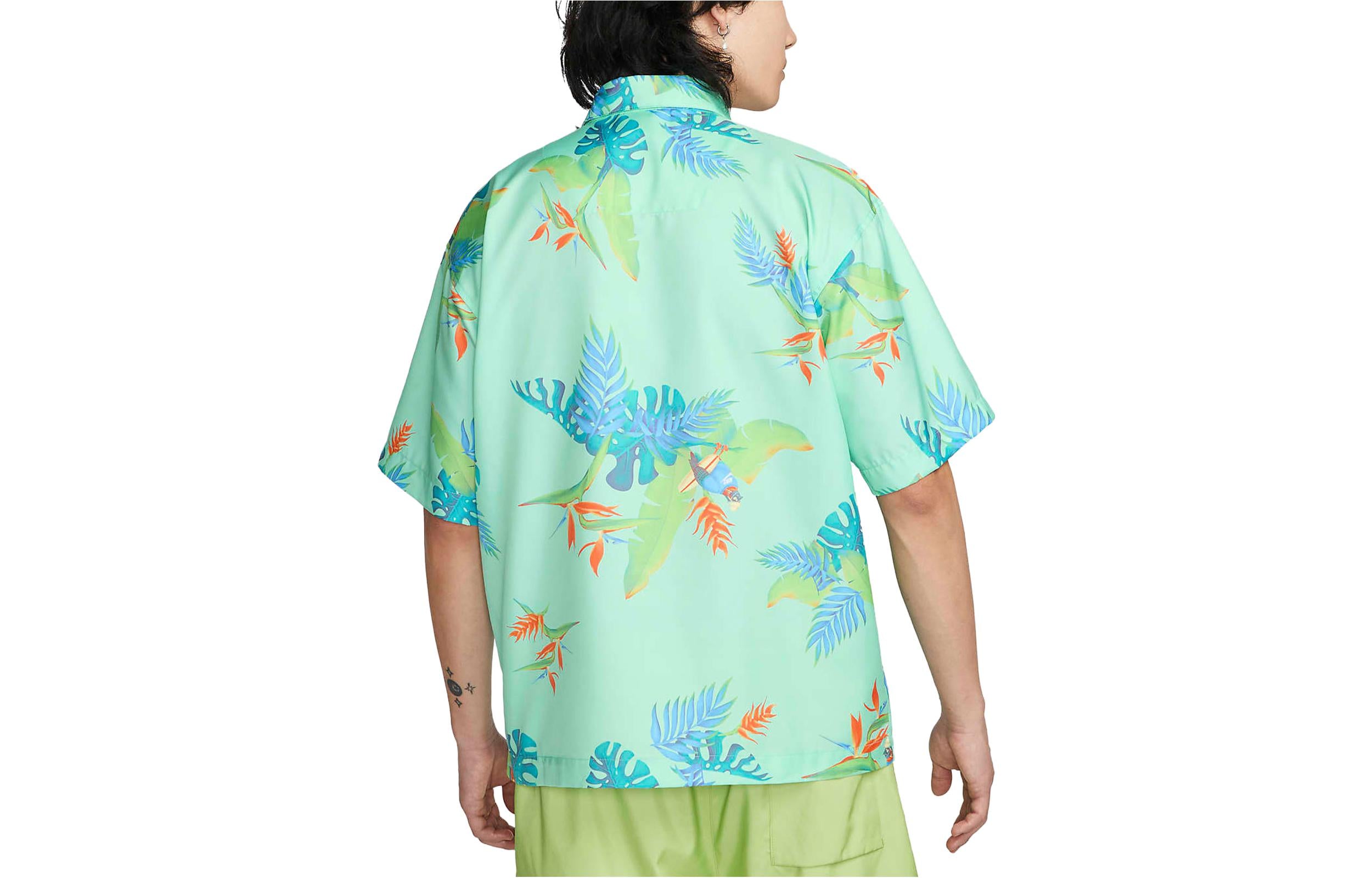 Рубашка Nike Sportswear Dri-Fit Short-Sleeve Shirt 'Emerald Rise' FQ0348-349, зеленый — фото 2
