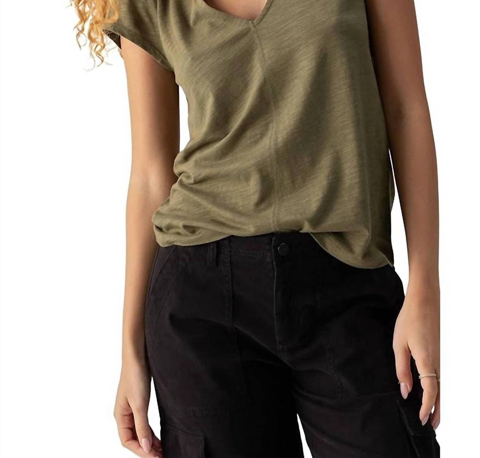

Топ New Girl цвета Burnt Olive Sanctuary