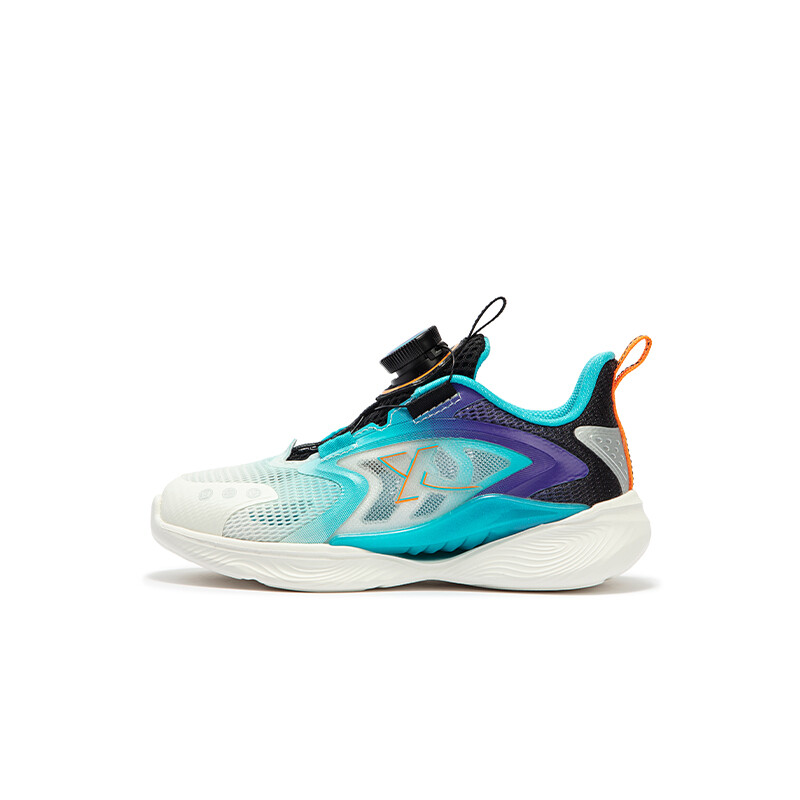 

Кроссовки детские Qing Feng 5.0 PS Low-top черные/нарядно-синие Xtep, черный/синий