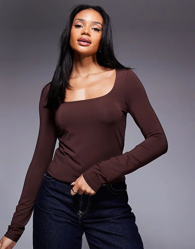 

Двухслойный лонгслив ASOS DESIGN с длинными рукавами и широким квадратным вырезом шоколадного цвета