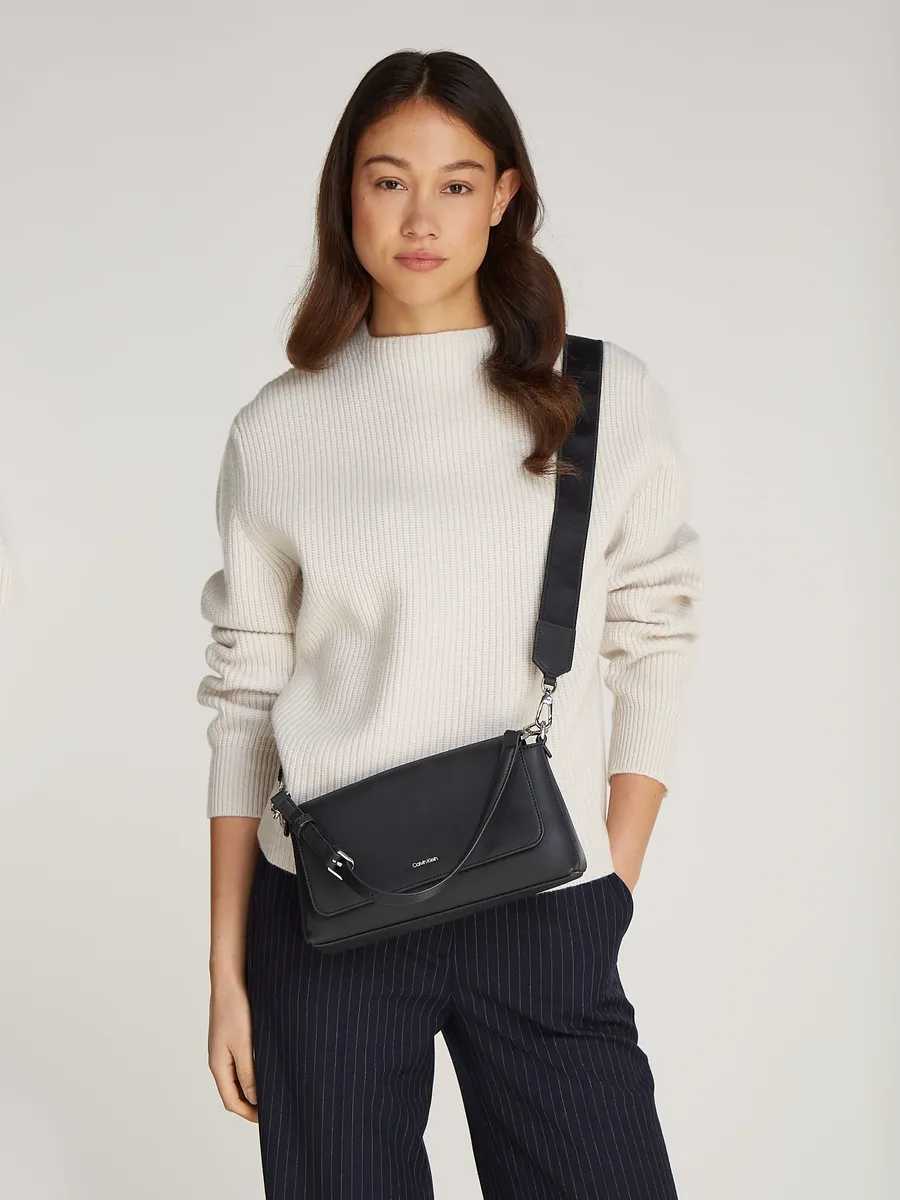 

Сумка через плечо Calvin Klein "CK MUST CONVERTIBLE SHOULDER BAG", цвет Ck Black