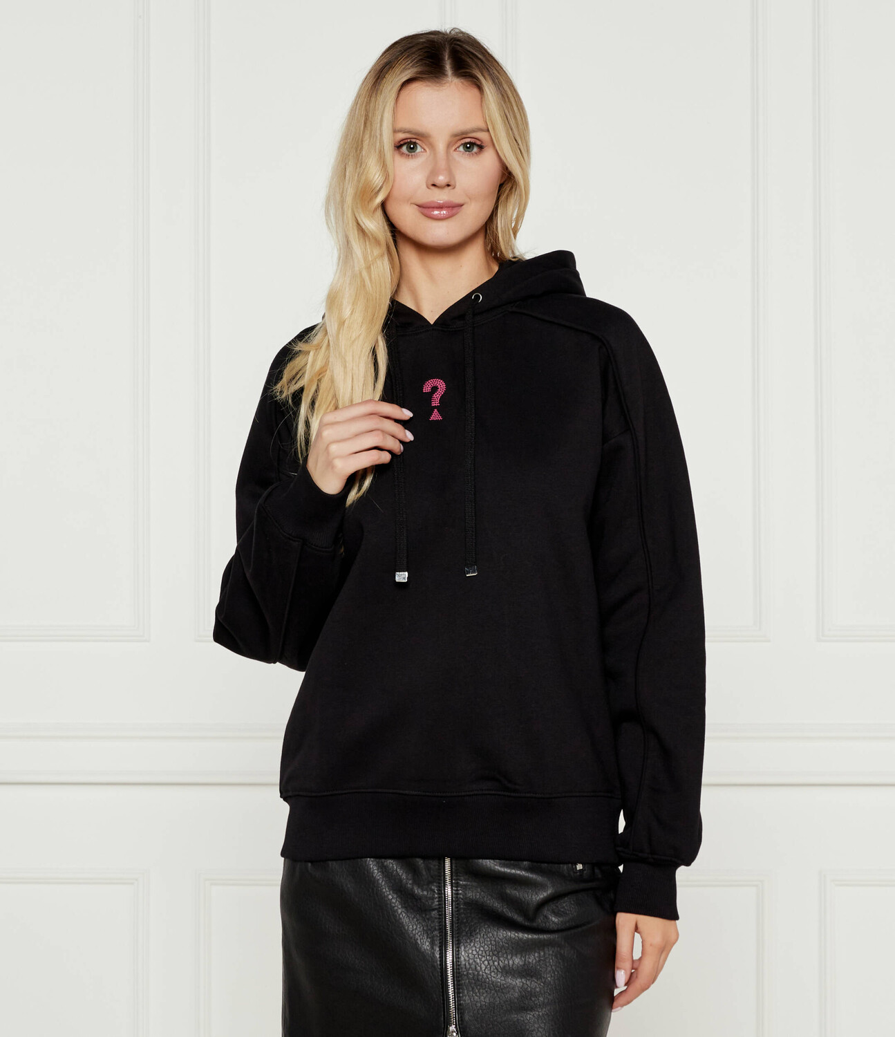 

Толстовка GUESS ROSES Regular Fit, черный