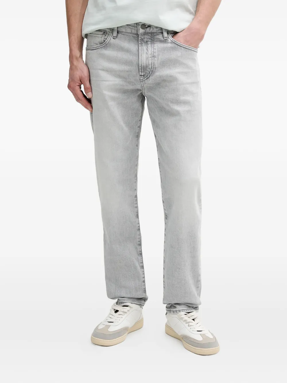 

Джинсы с нашивкой-логотипом BOSS, серый