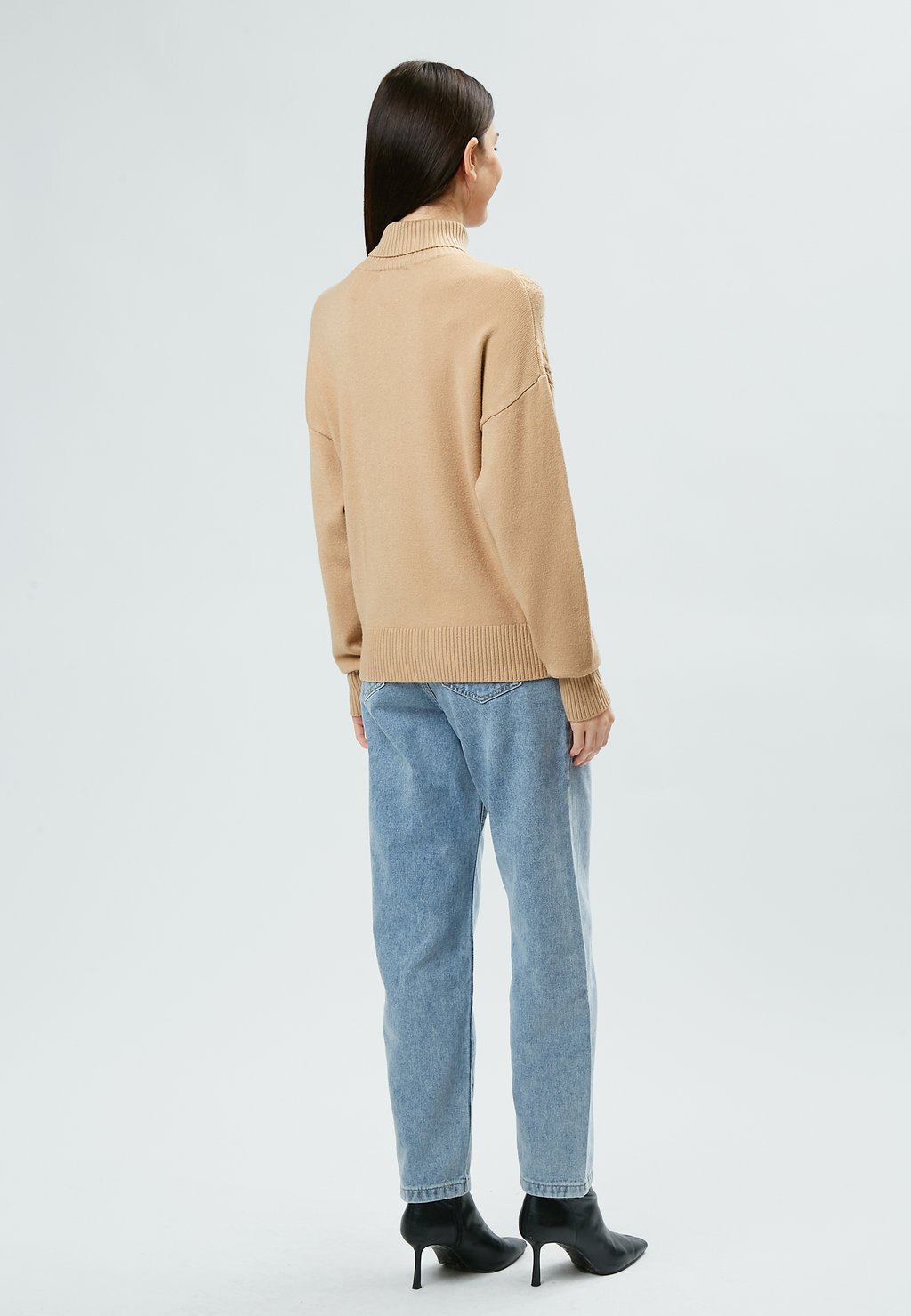 

Джемпер OVERCUT SHOULDER CABLE INFLUENCER, бежевый