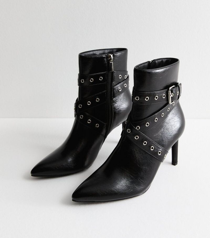 

Черные кожаные ботинки на шпильке с пряжкой и запахом New Look, черный