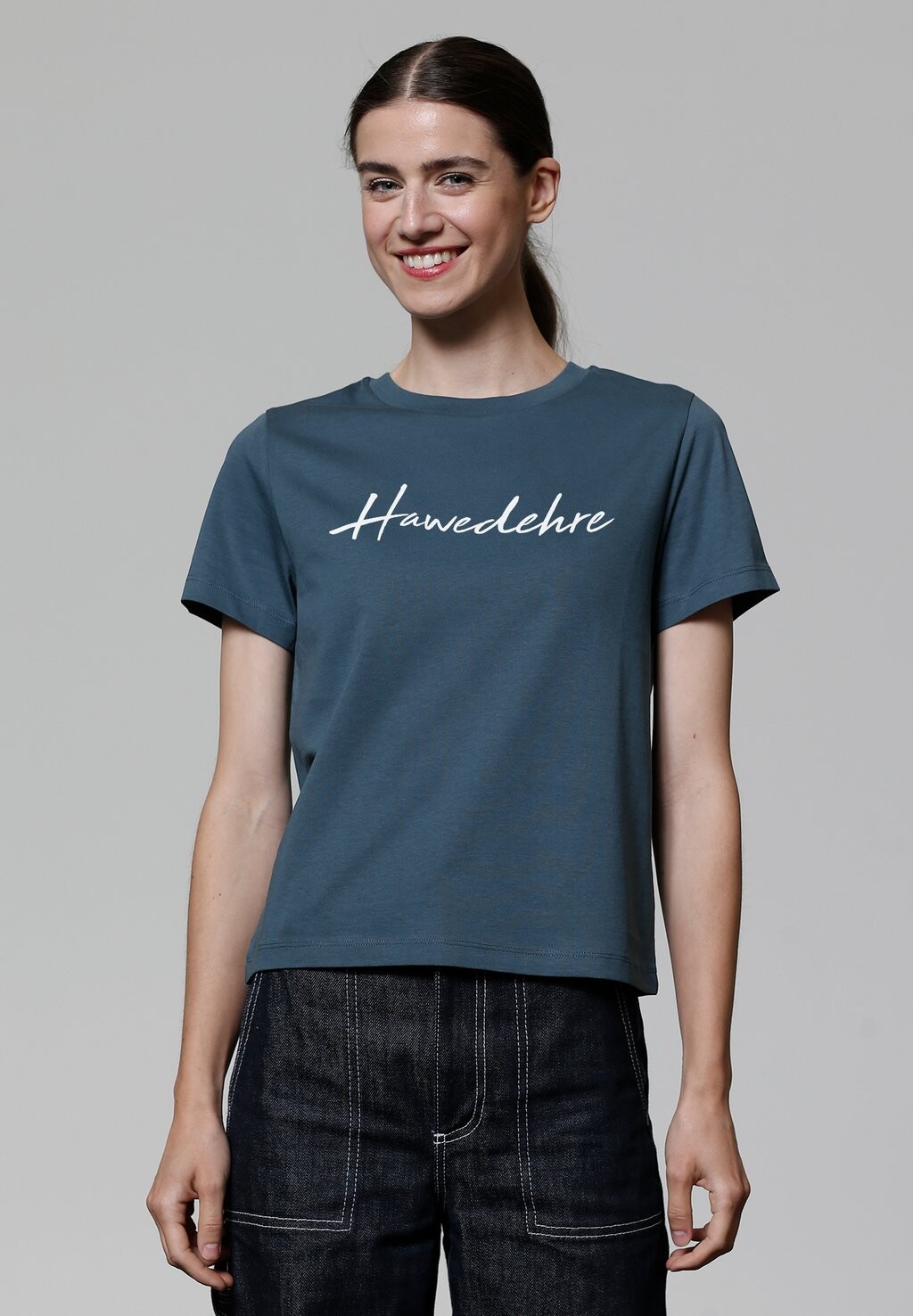 

Футболка с принтом HAWEDEHRE watapparel, бирюзовый