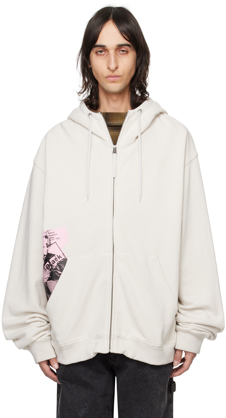 

Бежевый худи с приглашением Maison Margiela