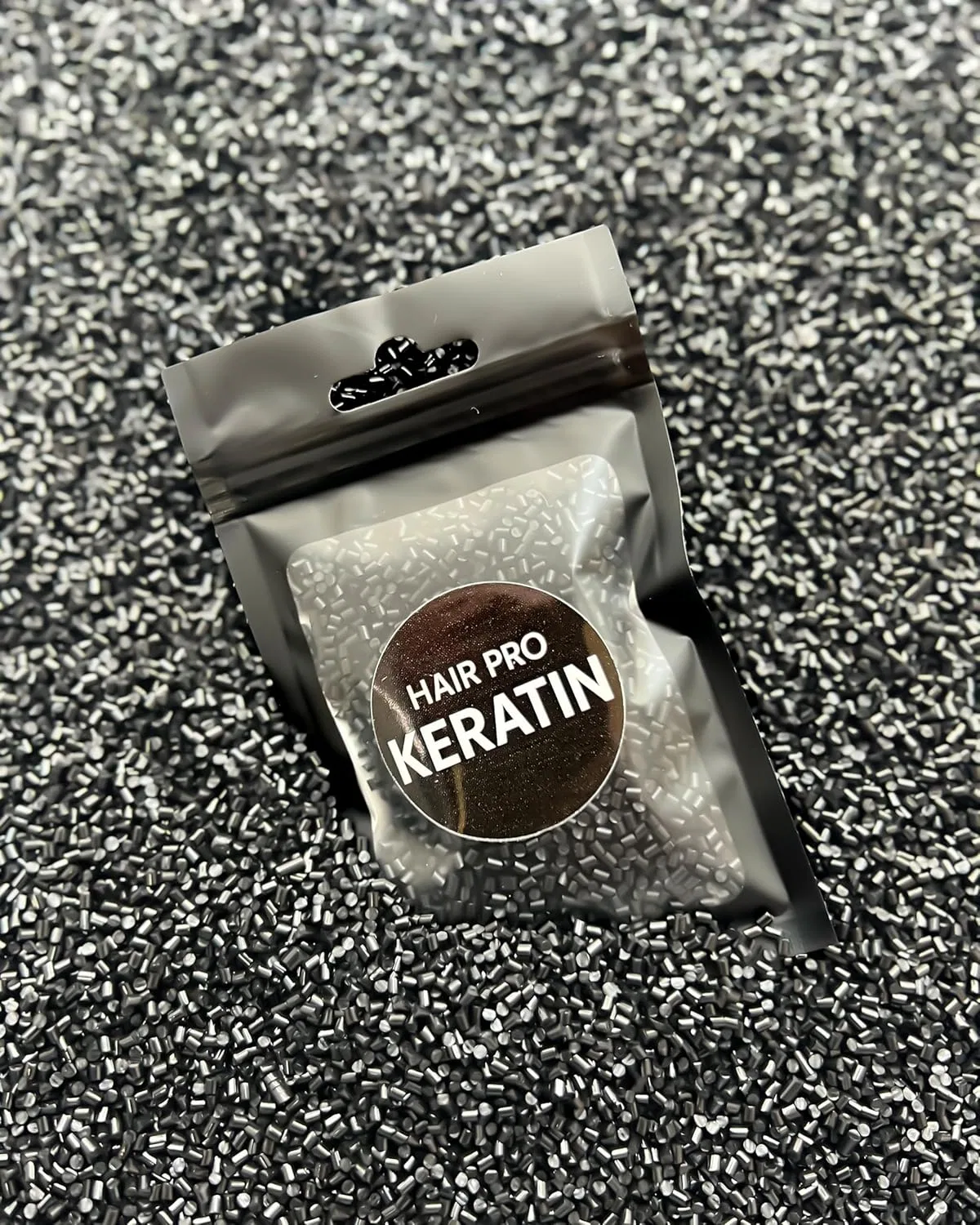 Гранулированный кератиновый клей HAIRPRO Italian Keratin Granulated Glue Beads 50 г, черный Hairpro Extension — фото 2