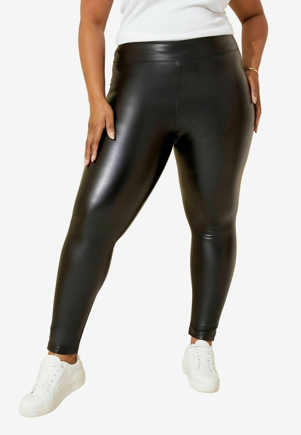 

Брюки CURVE PLUS SIZE Friends Like These, черный