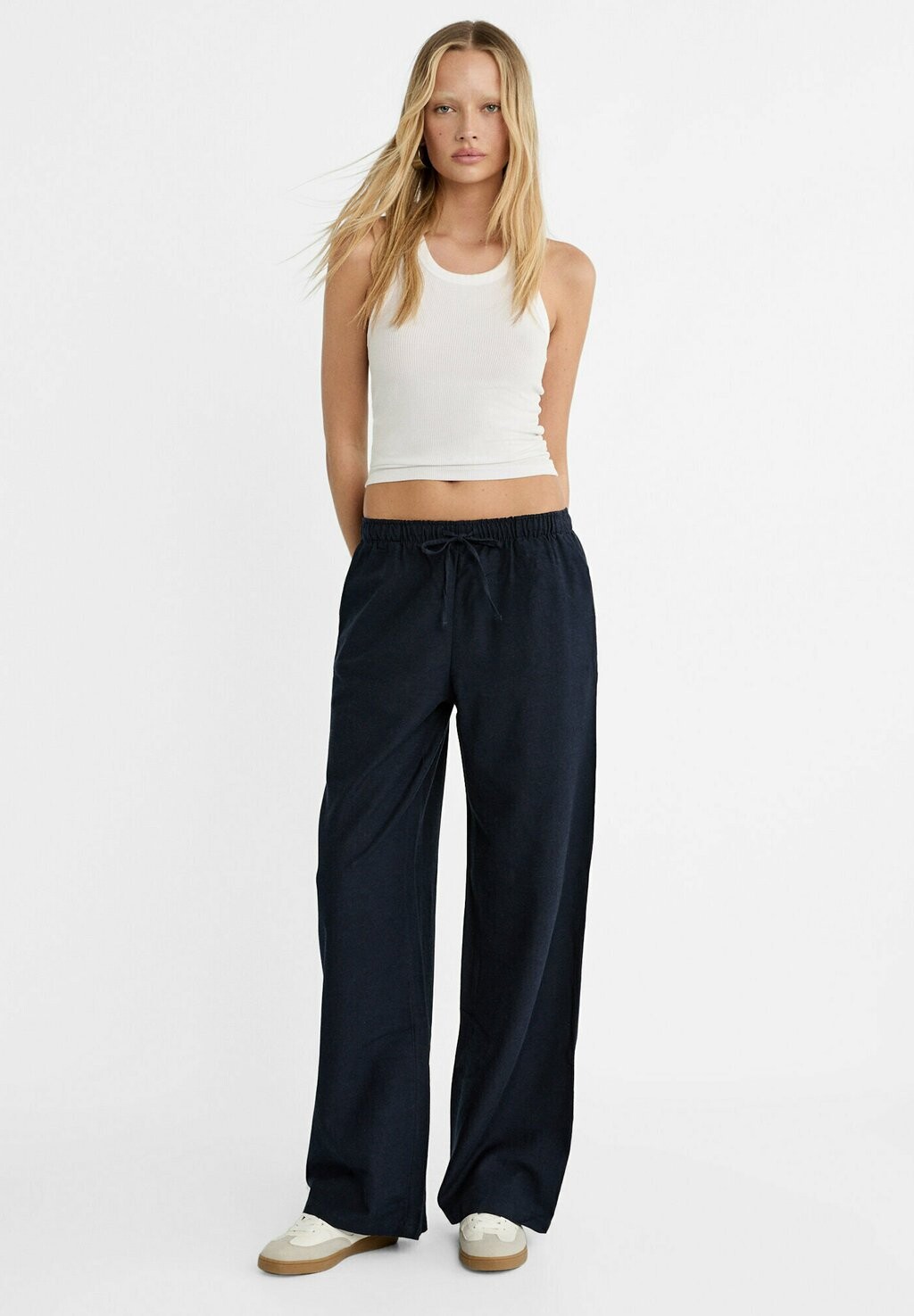 

Брюки Loose-Fitting Stradivarius, темно-синие