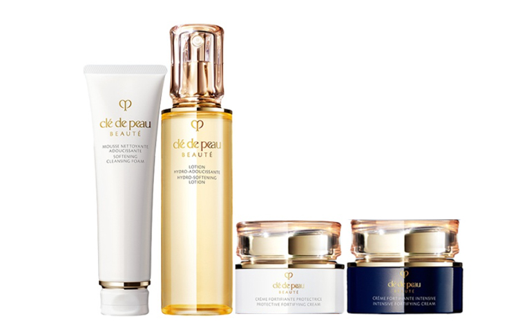 

Набор для ухода за кожей Diamond Light Radiant Vitality увлажняющая/питающая версия комплект из четырех предметов Clé De Peau Beauté