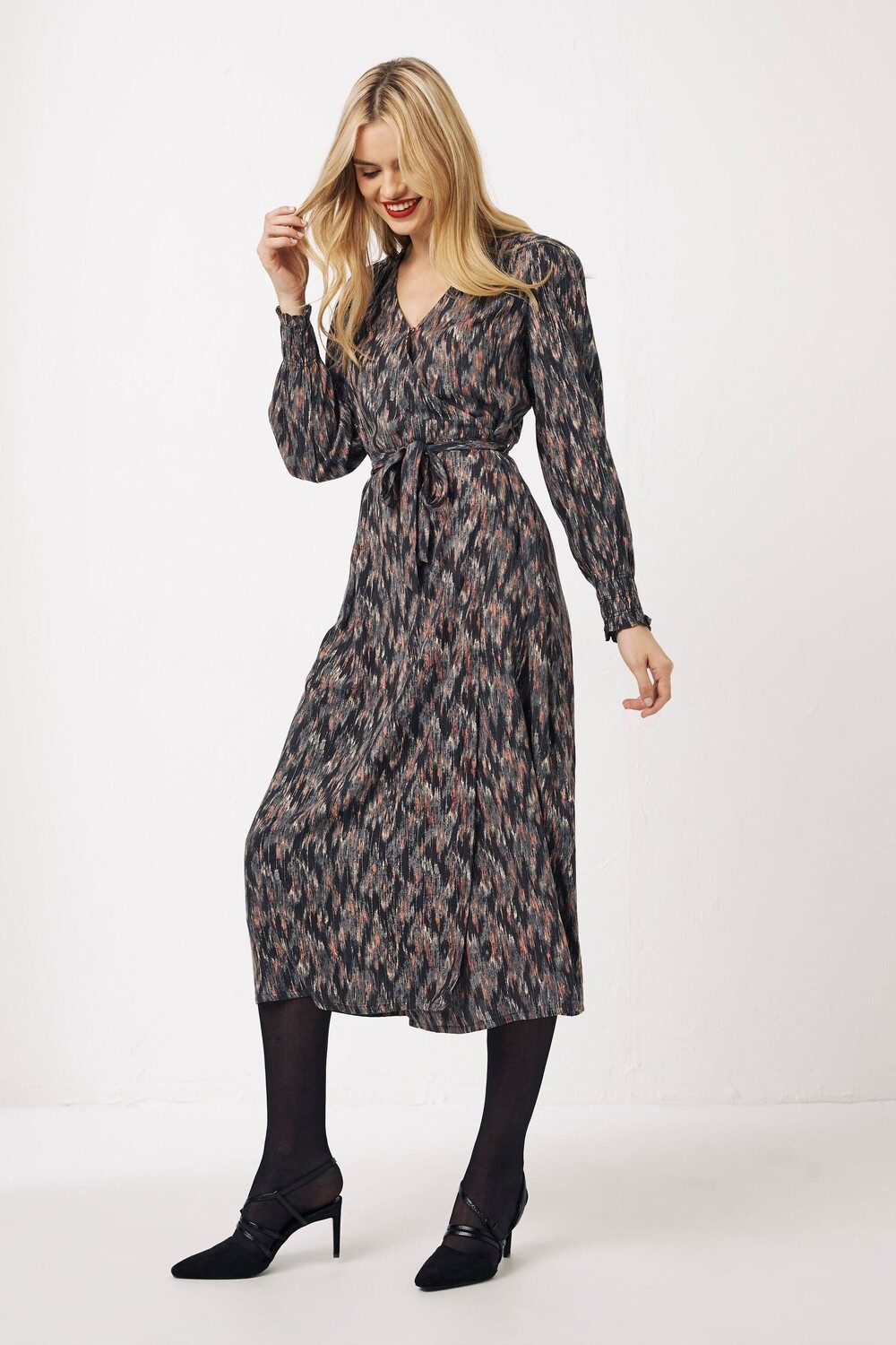 

Черное платье миди FatFace Farah Ikat Fat Face, черный